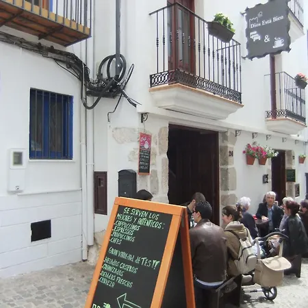 Pensión Dios Esta Bien Peñíscola